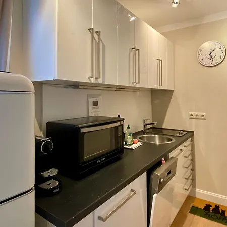 Handtuchhaus - Wohnen Im Schmalsten Haus - Mittendrin * Heringsdorf (Usedom)